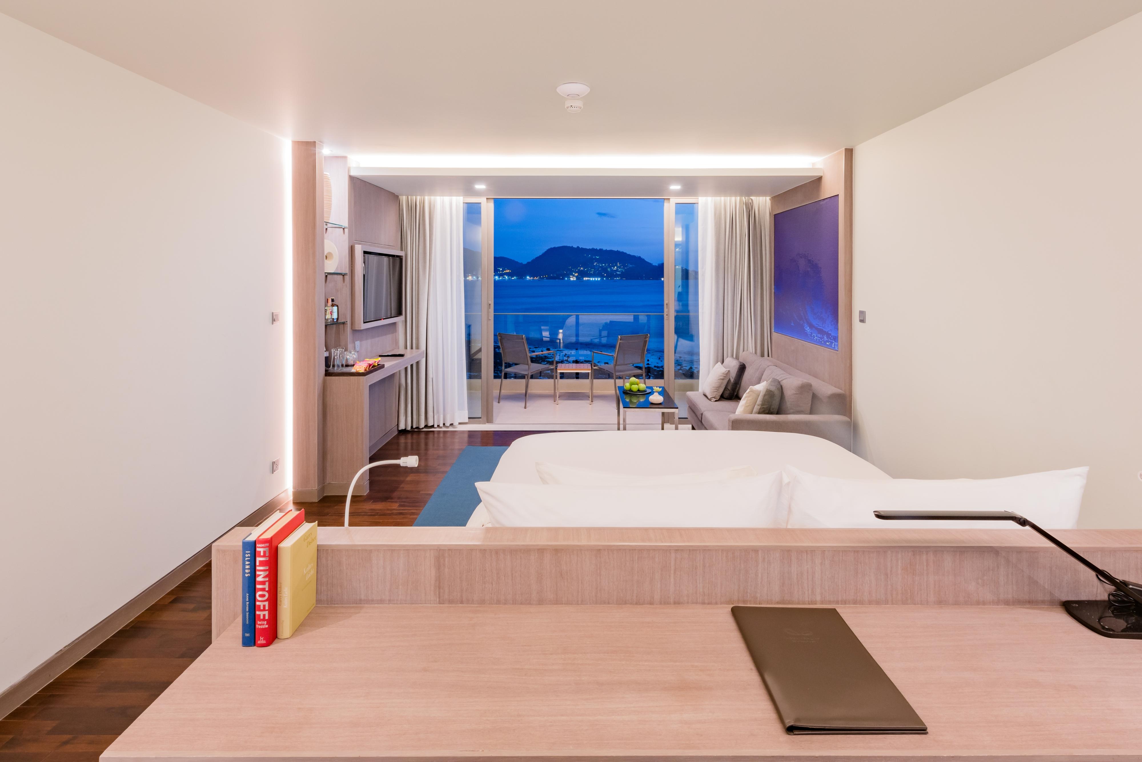 Oceanfront Beach Resort - Sha Extra Plus Patong Екстер'єр фото Deluxe Ocean View Room